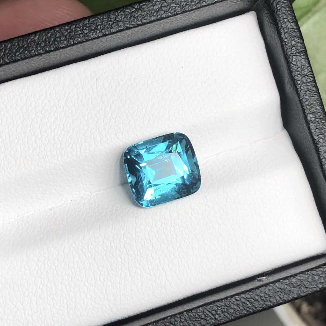 Natural Lagoon Blue Tourmaline 4.07 Carat Faceted Cushion Shape Loose Gemstone For Jewelry Making — view 3